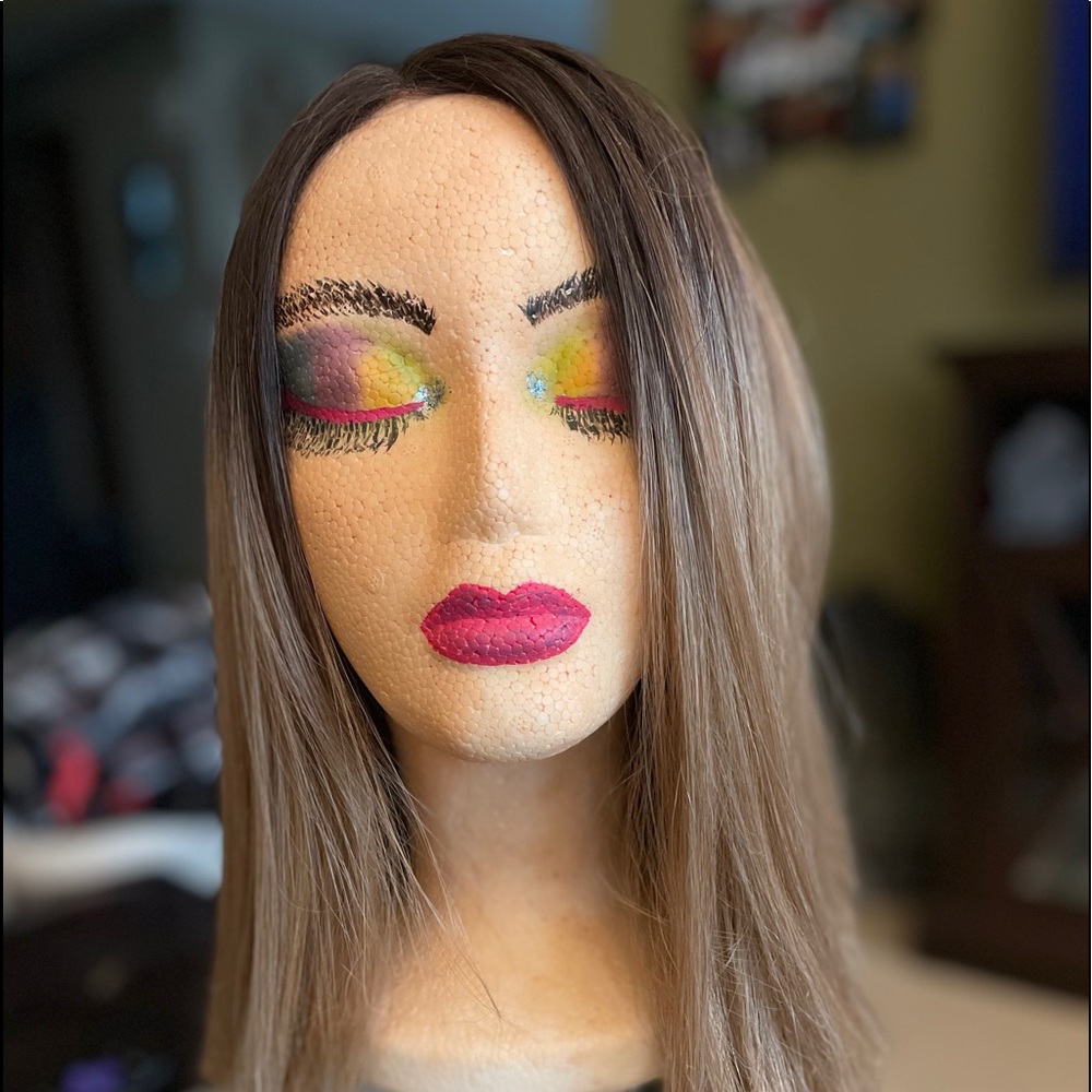 Women’s straight long all one length bob.